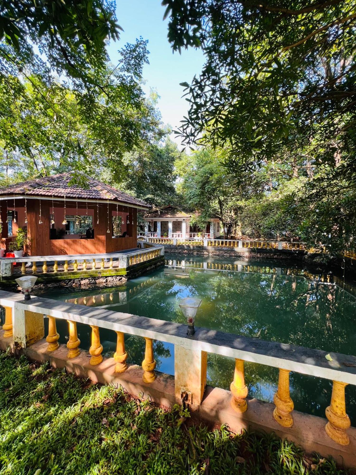 Surya Eco And Wedding Resort Thrissur Zewnętrze zdjęcie