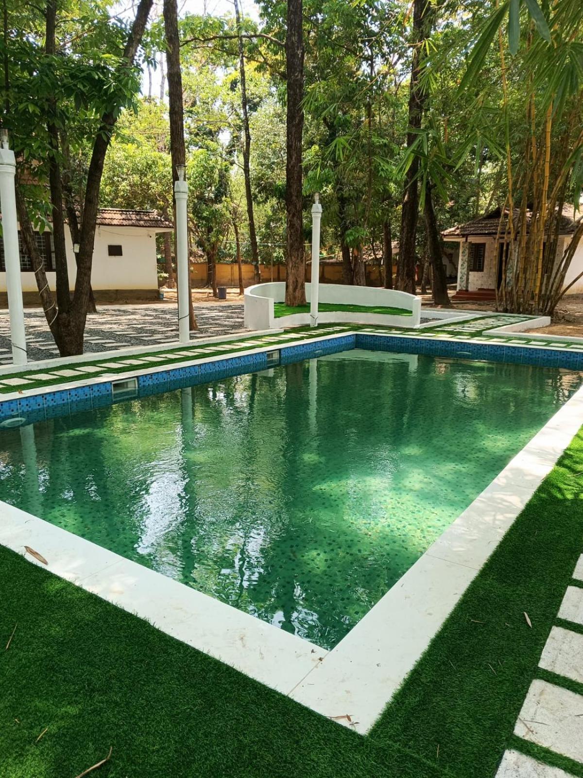 Surya Eco And Wedding Resort Thrissur Zewnętrze zdjęcie